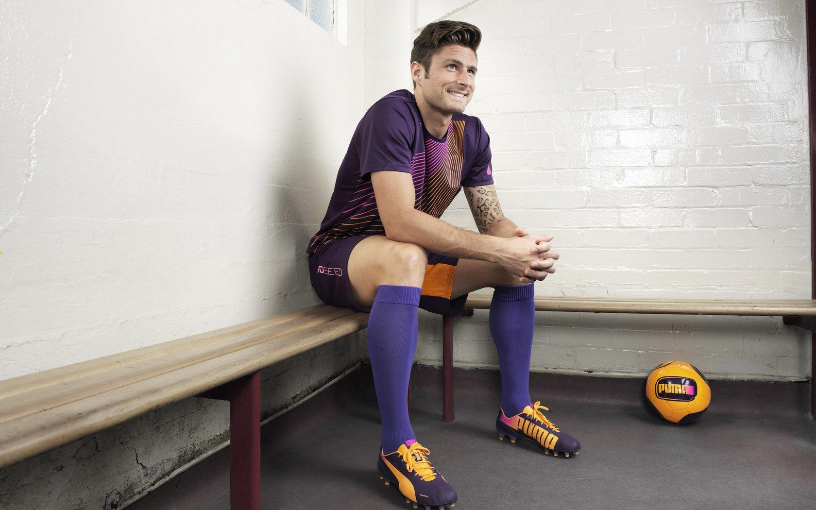 点球大战定胜负!加时赛鏖战惊心动魄,豪门球队险胜晋级