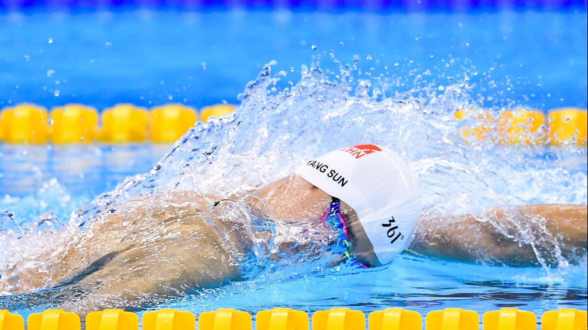 纳达尔鏖战五盘险胜德约科维奇 晋级温网半决赛